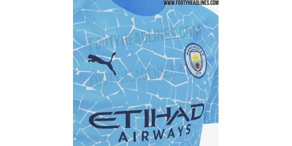 Wystawa koszulki Manchester City w następnym sezonie